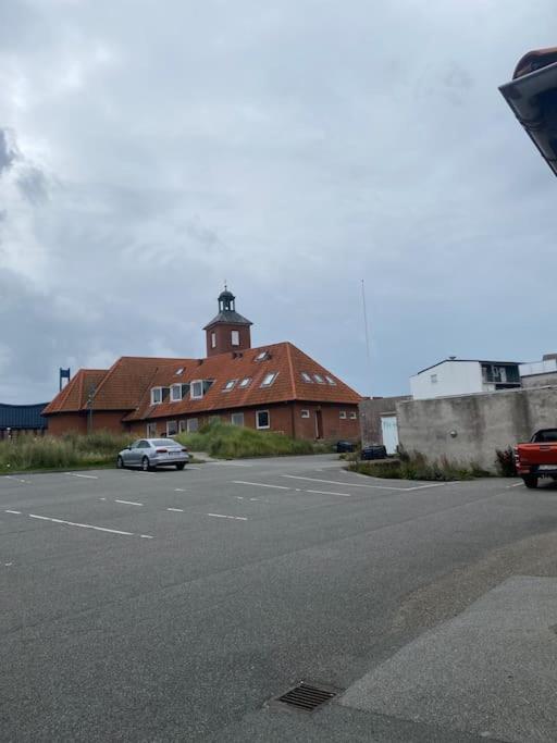 3 Vaerelses Lejlighed Taet Faergen Hirtshals Zewnętrze zdjęcie